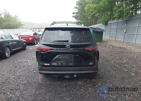 2022 Toyota Sienna Xle z USA, uszkodzony, nr VIN 5TDJRKEC0NS089565